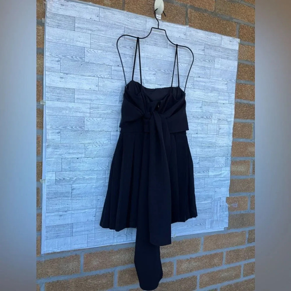 LBV Crepe Pleated Day Dress in black  Size 2 - Picture 10 of 17